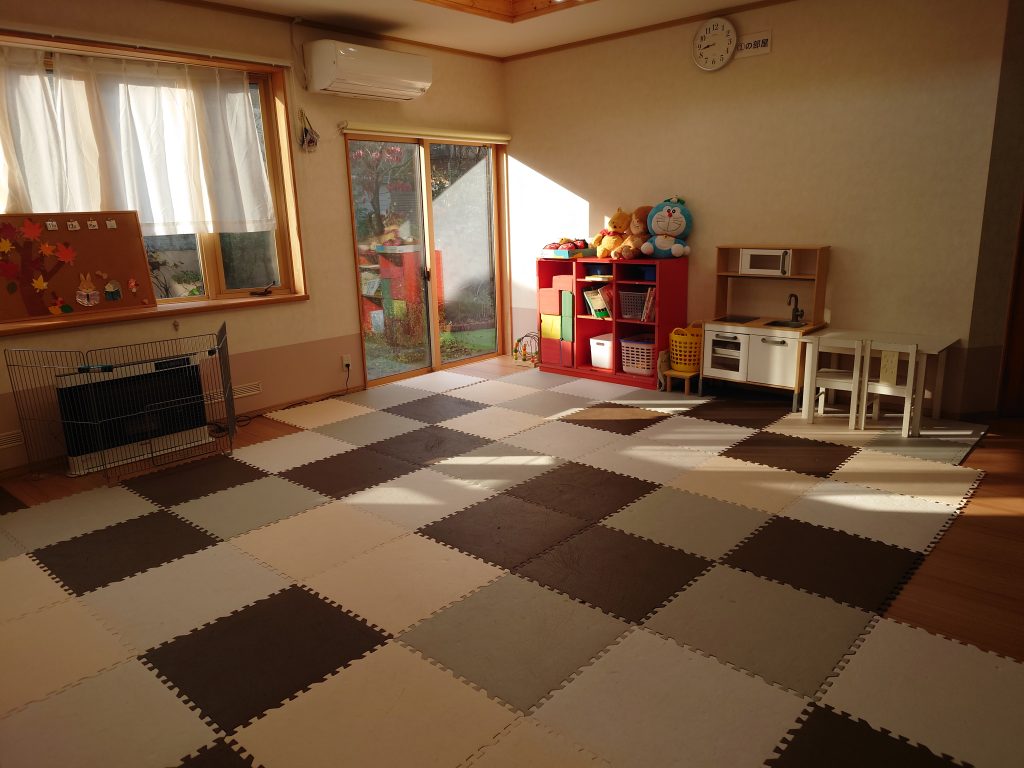 1階1の部屋おもちゃ側